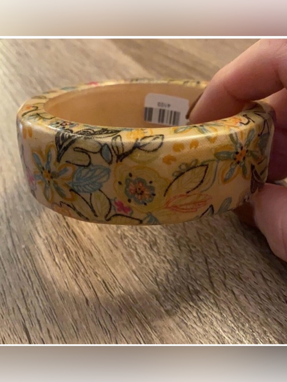 Retro Beige Print Enamel Bangle